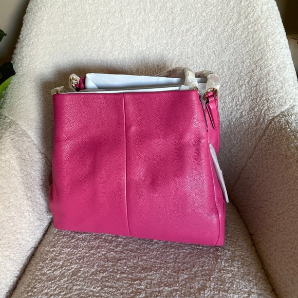 Coach Phoebe Shoulder Bag Dahlia NWT - Picture 1 of 13